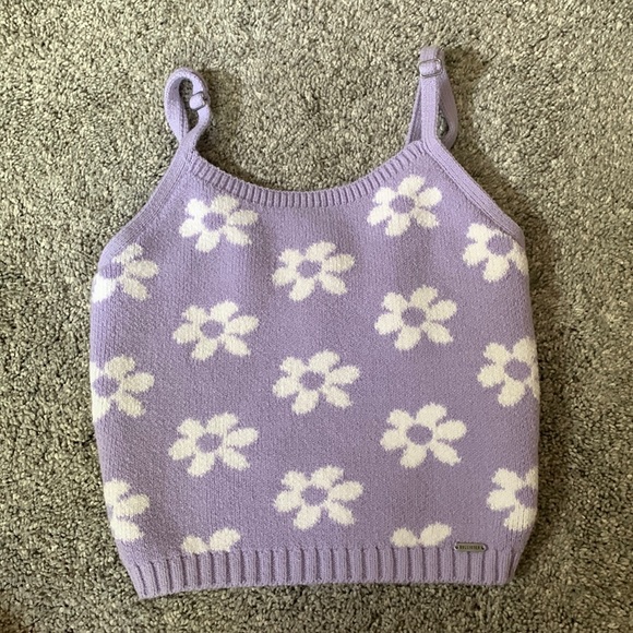 Hollister Sweater - Picture 1 of 2